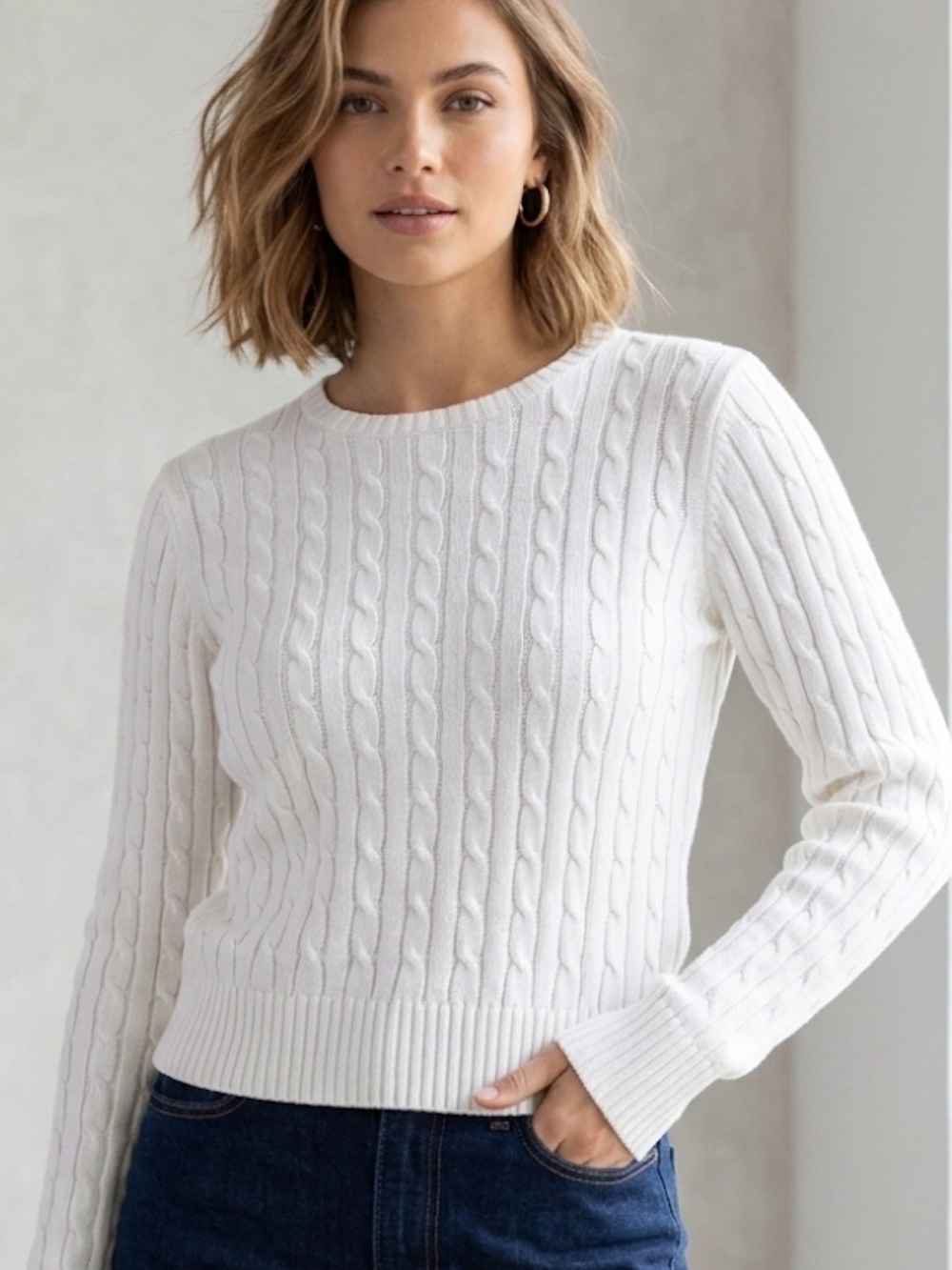 Classic Cable-Knit Crewneck Sweater - White Cotton